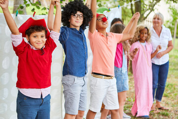 Children as a theater group at the end of the talent show