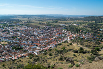 Streets and white buildings of the town of Burguillos del Cerro.