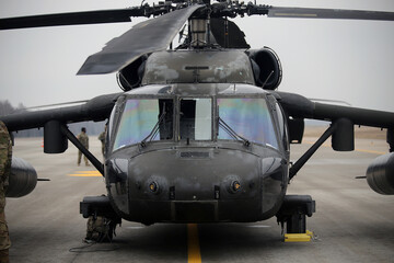 UH-60 Black Hawk-helikopters, Karmelava Airport, Litouwen 25 03 2021