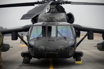 Outdoor kussens UH-60 Black Hawk-helikopters, Karmelava Airport, Litouwen 25 03 2021 © Algimantas