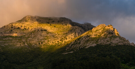 Obraz premium Mount Candina (489 m) - Monte Candina, Liendo Valley, Cantabria, Spain, Europe