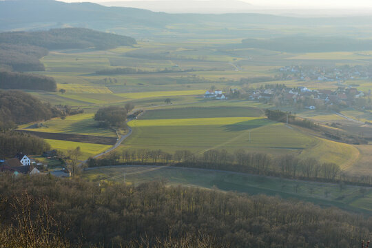 Panoramablick vom Zabelstein auf Hundelshausen und Michelau im Steigerwald vom Zabelstein, Franken, Bayern, Deutschland
