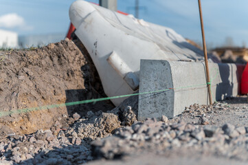New curb with a stretched level thread