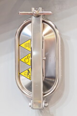 Stainless steel lid of a chemical vessel assembly - 423250725