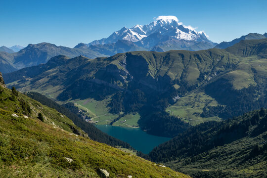 Mont Blanc et Lac de Saint Guérin ,Paysage du Beaufortain en été , Savoie France