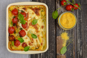 Polenta gratin with spinach