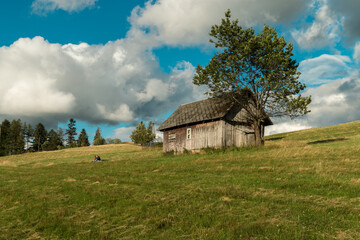 old barn
 in the mountains