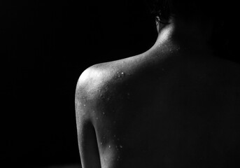 desnudo, clave baja, black and white