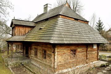 Fototapeta na wymiar Miechów Dworek Zacisze, Szlak Architektury Drewnianej w Małopolsce