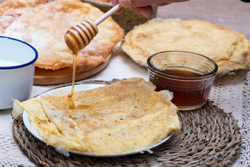  pancake and honey