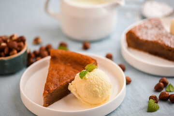 Chestnut pie with vanilla ice-cream 