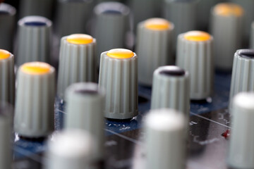 Sound mixer A rotary knob adjusts machine that allows voice control sound studio