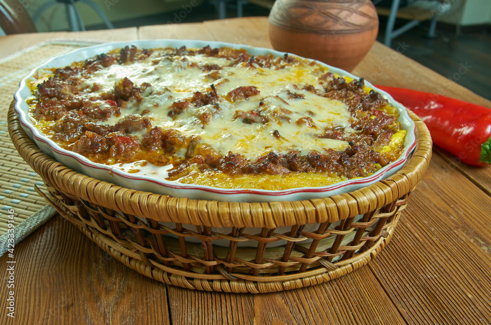 Poster Southwestern-Style Beef and Potato Casserole