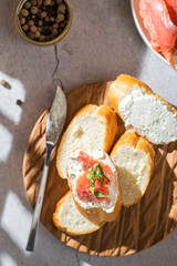 bruschetta with salmon and cottage cheese