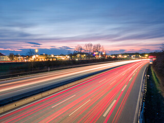 Obraz premium Red and White Lights at the A9 German Highway during Night