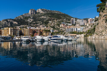 Fototapeta na wymiar the Port of Fontvieille in the heart of Monaco