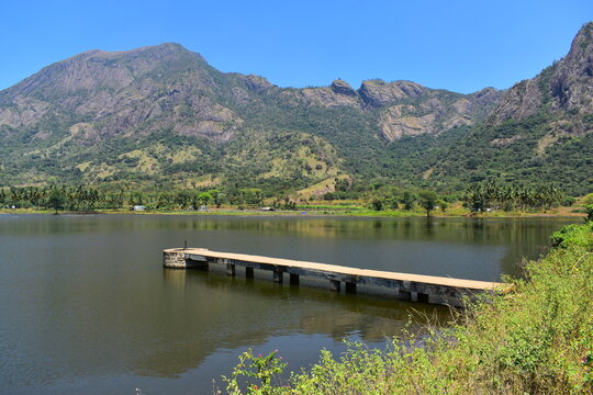 Scenic Combai Dam in DIndigul