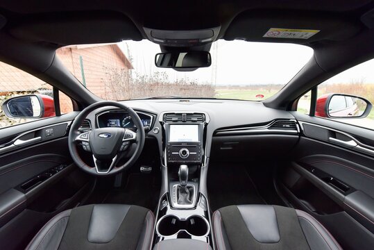 Ford Mondeo Hybrid 2.0 i-VCT. Cabin interior. 12-15-2020, Middle Bohemia, Czech Republic.
