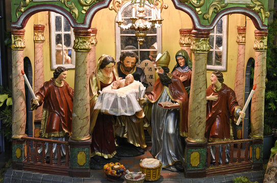 Krippe in der Pfarrkirche Ebensee, &Ouml;sterreich, Europa - Nativity scene in the parish church Ebensee, Austria, Europe