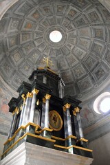 Bazylika kolegiacka Grobu Bożego w Miechowie w Małopolsce obraz Matki Boskie © Albin Marciniak