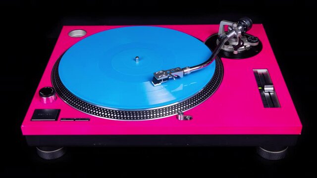 Blue vinyl and pink dj turntable stop motion