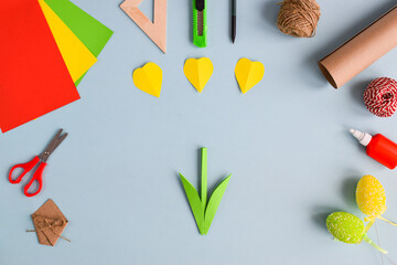 Tulips made of colored paper. Step-by-step instructions. Step 7 Glue the trunk together . Top view....