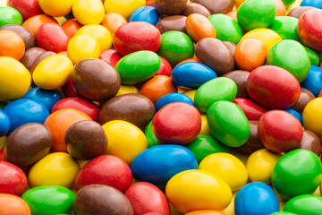 Fototapeta na wymiar colorful crunchy chocolate balls close-up