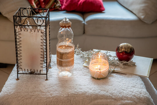 Candle that gives light to your environment and scents with different totally handmade oles. 