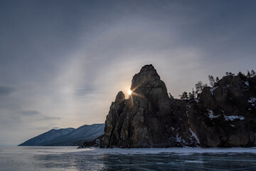 Sun halo over the Small Belfry cliff