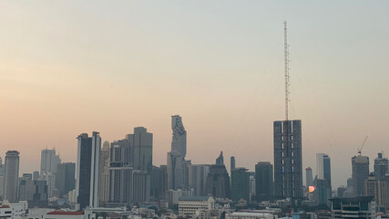 Fototapeta premium Bangkok city skyline at sunset