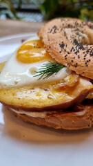 bagel with ham and egg 