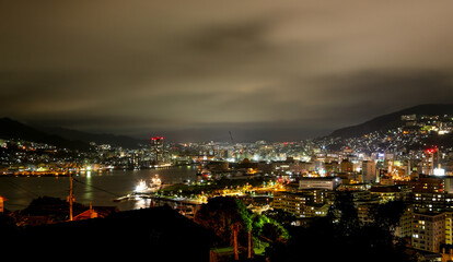 Fototapeta na wymiar night view of the nagasaki city