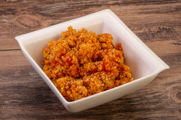 Couscos with tomato and chicken