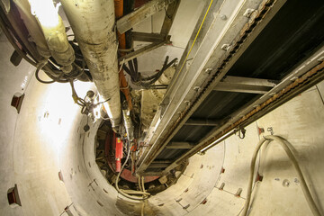 地下共同溝を掘削するシールドマシン（静岡市・静岡）