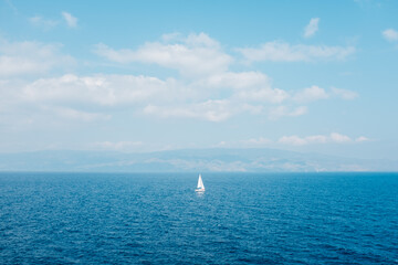 Obraz premium sailboat on the sea