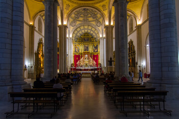 Fototapeta na wymiar Catedral o Iglesia en Misa en el pueblo de Aracena, provincia de Huelva, comunidad autonoma de Andalucia, pais de España
