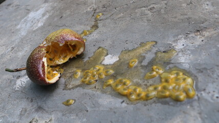 Cracked and Cracked Fruit Vitamin C 