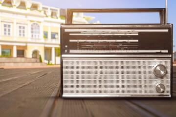 Radio.
