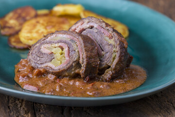 meat roulade with potatoes