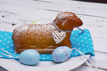 easter lamb with powdered sugar