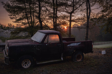 old abandoned truck © Ruben Levell