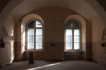 Fototapeta premium The abandoned old palace in Pilica in Poland