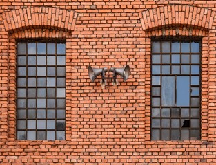 Wall with windows and radio