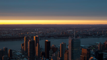 Fototapeta premium city skyline at sunset