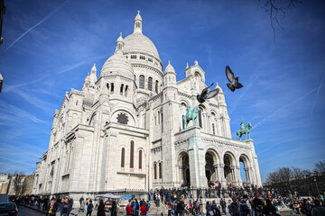 The Sacré-Coeur is one of the most important churches in Paris, visited by millions every year. The building is perched on a hill in the Montmartre district and, according to the National Tourism