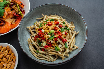 A plate of cold scalloped ear roots