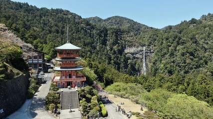 Fototapeta na wymiar Seiganto-ji Pagoda and Nachi Falls, Japan