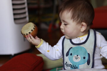 Ni&ntilde;o bebe var&oacute;n 