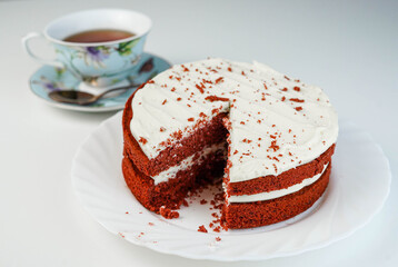 Tarta red velvet y una taza de te