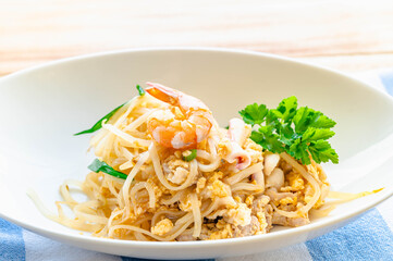 タイ料理　パッタイ